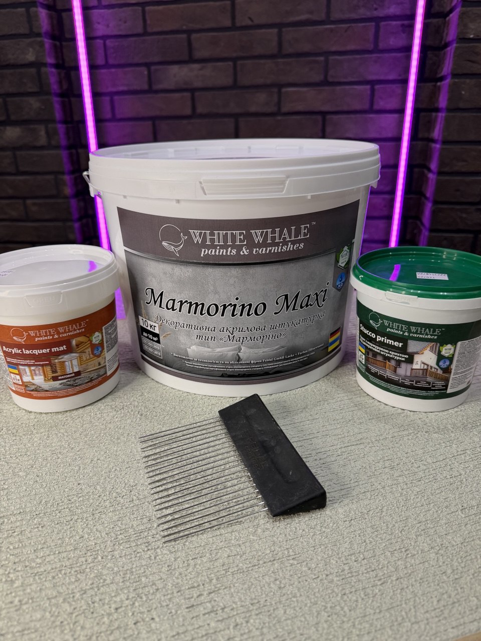 Готовий набір для декору стін - Marmorino Maxi 10 кг, stucco primer 1.4x2 кг, щітка 100 ліній, лак Acrylic lacguer mat 1л, 10кг, 1мм - Під штукатурку